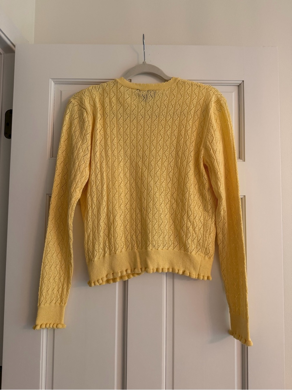 Zara Pale Yellow Knit Cardigan with Scalloped Trim - Picture 4 of 4